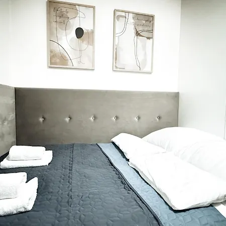 Piotrkowska 44 By Dreamap *